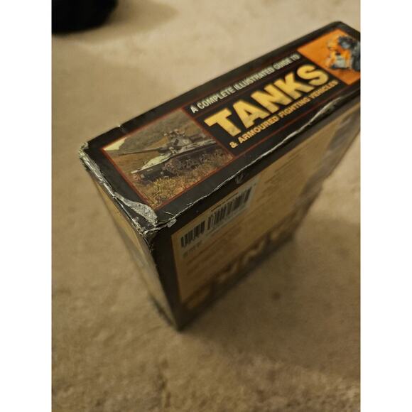 A Complete Illustrated Guide to Tanks & Armored Fighting Vehicles Book Set - Picture 9 of 16